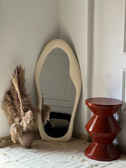curvy mirror