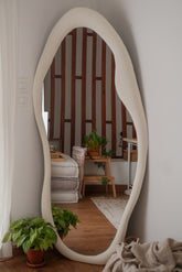 curvy mirror