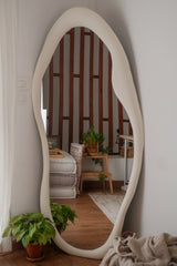 curvy mirror