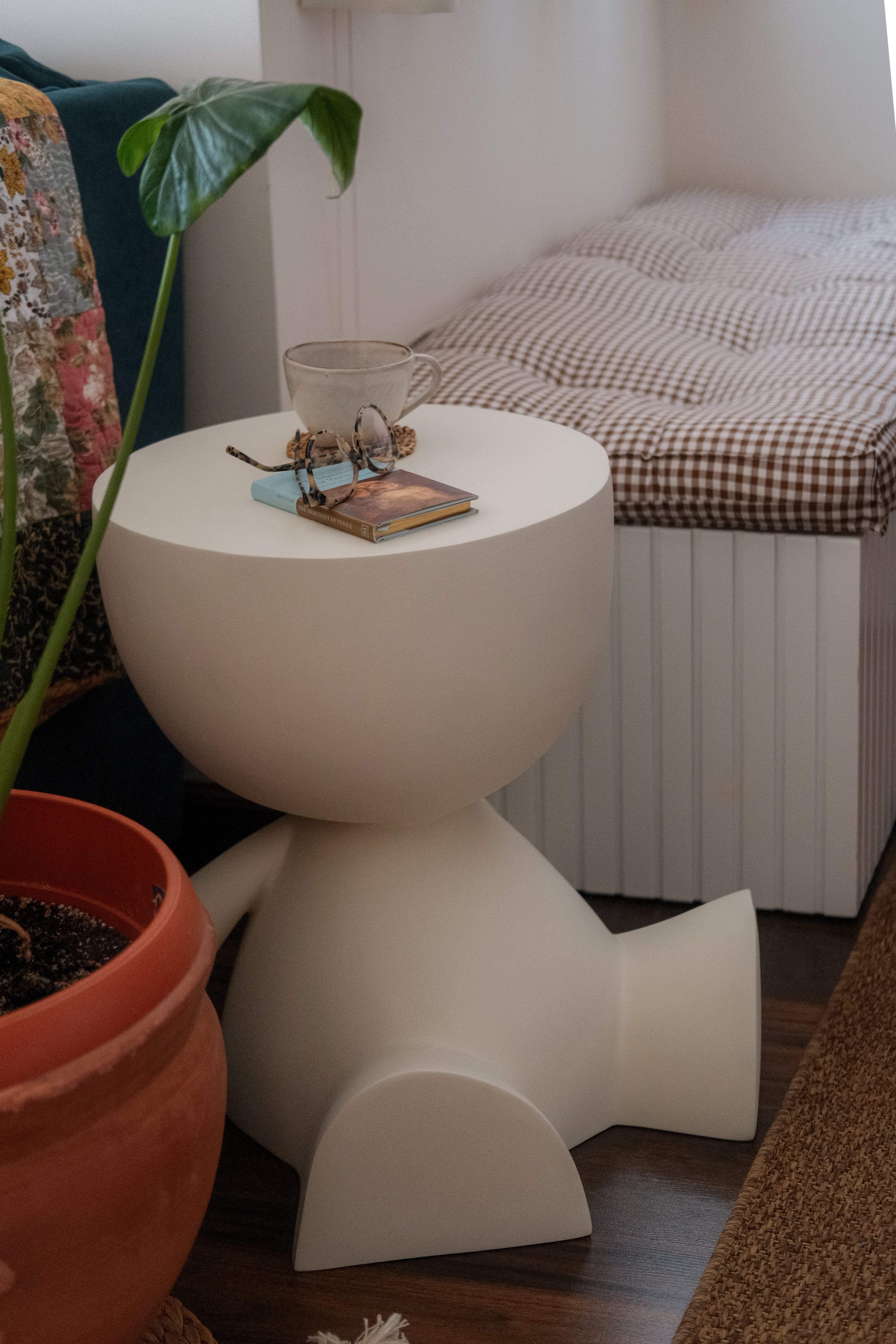 Teddy Table
